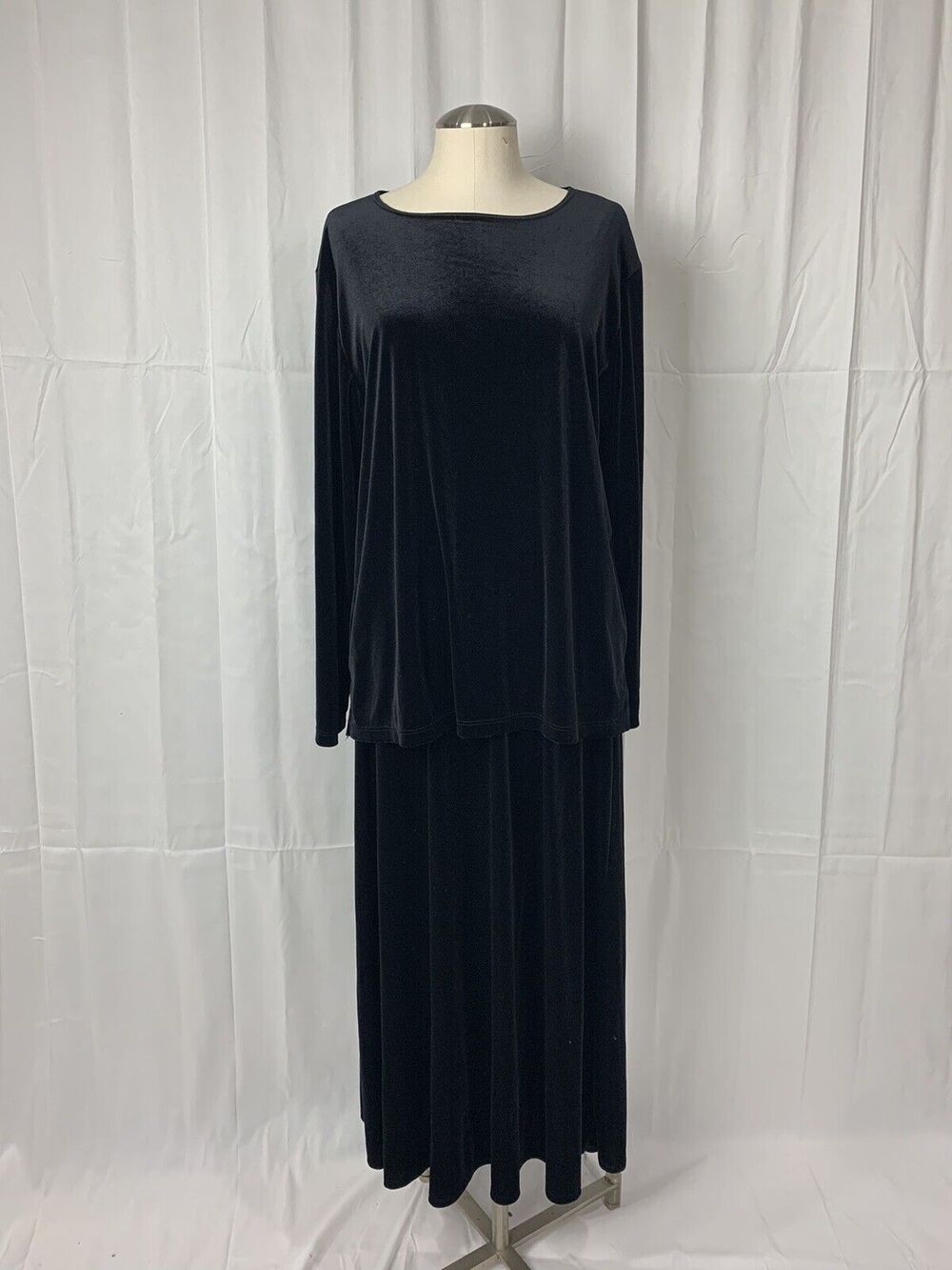 Vintage Dialogue Black Velvet Long Sleeved Top & Maxi Skirt Set L